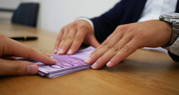 obtenez un prêt commercial adapté à vos besoins pour stimuler la croissance de votre entreprise. découvrez des options flexibles et des taux compétitifs pour financer votre projet.
