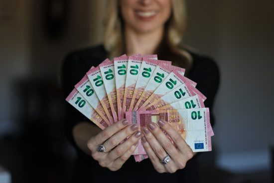 découvrez tout ce qu'il faut savoir sur les prêts à la consommation : types, conditions, avantages et conseils pour bien choisir votre financement.