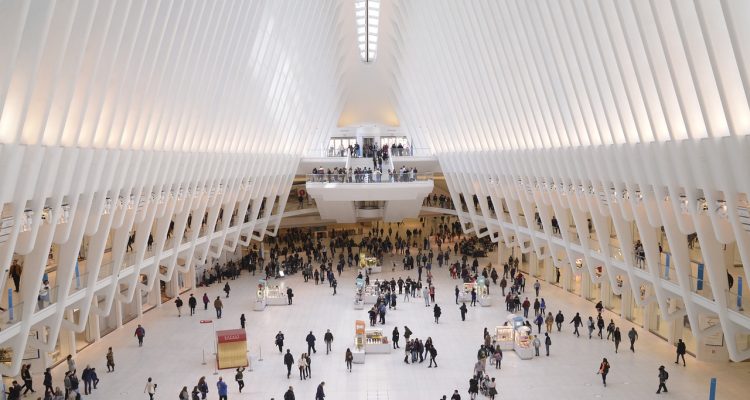 découvrez les enjeux de la dette publique, ses impacts sur l'économie, et les stratégies de gestion qui influencent la stabilité financière des nations.